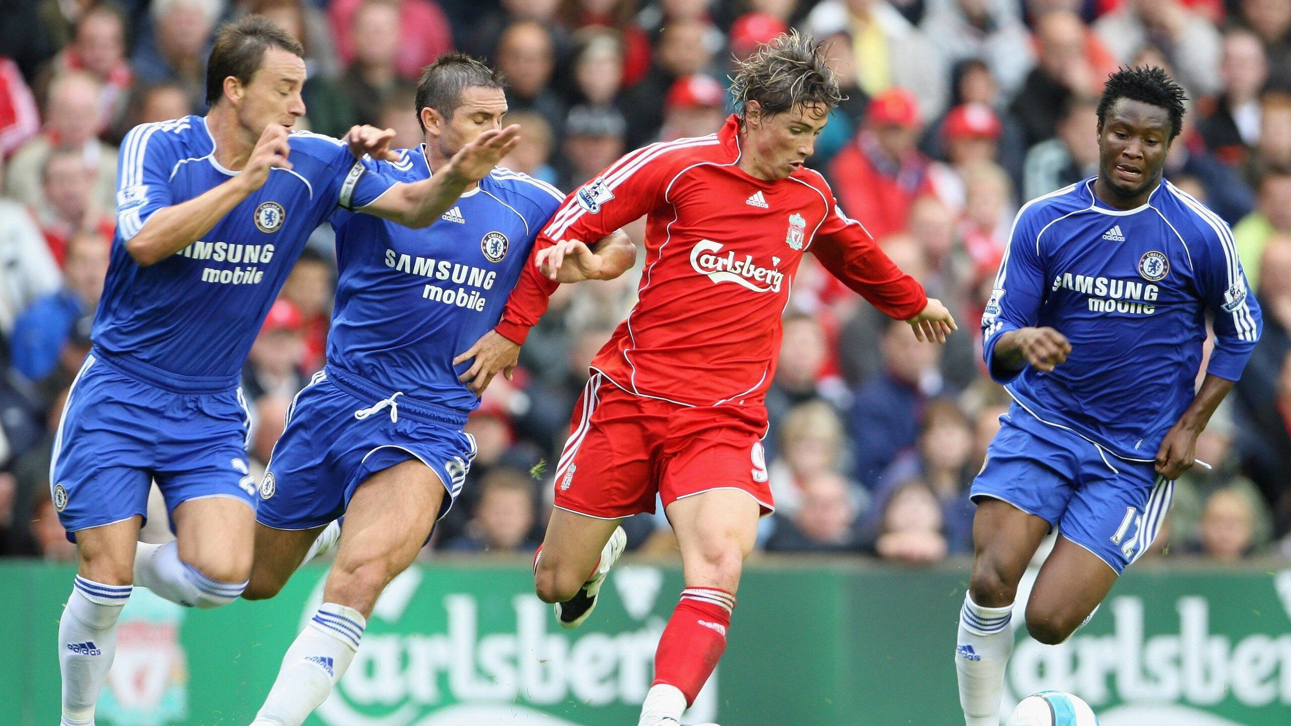 开云体育中国官方网站-主教练与数据团队紧密合作结合比赛模型调整战术策略，主教练对球队的作用